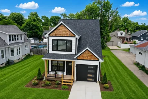 414 2ND Avenue Ottawa IL 61350