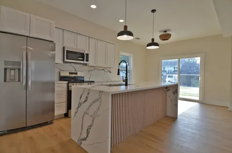 414 2ND Avenue Ottawa IL 61350