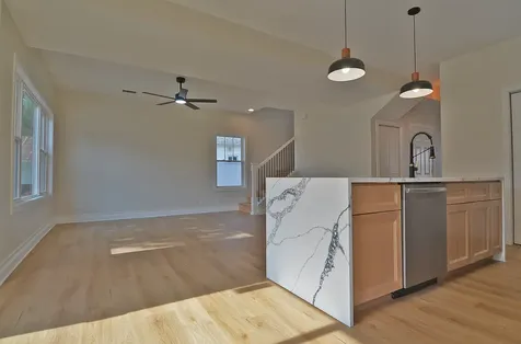 414 2ND Avenue Ottawa IL 61350