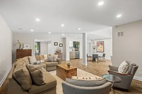 3631 Indian Wells Lane Northbrook IL 60062