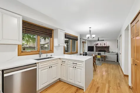 1424 Westport Ridge Crystal Lake IL 60014