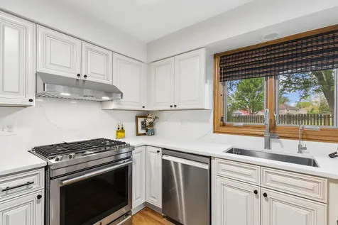 1424 Westport Ridge Crystal Lake IL 60014