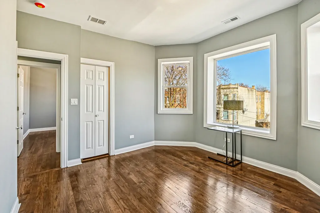 1622 South Central Park Avenue Chicago IL 60623
