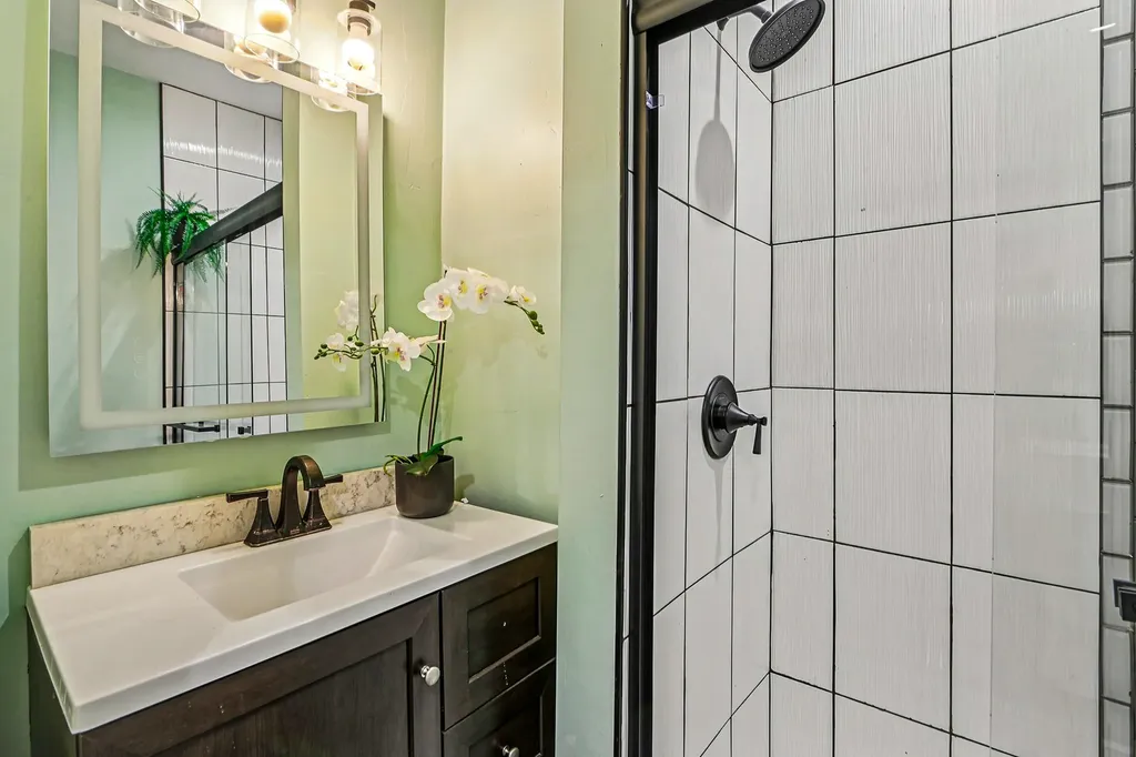 1622 South Central Park Avenue Chicago IL 60623