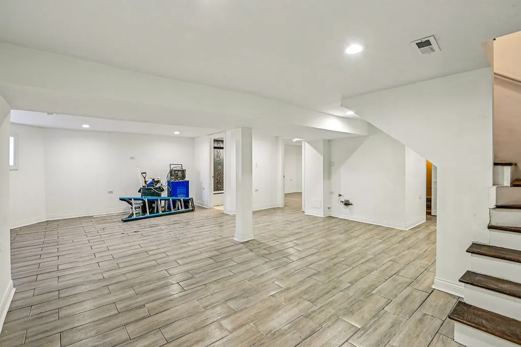 1622 South Central Park Avenue Chicago IL 60623