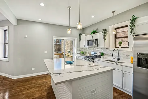 1622 South Central Park Avenue Chicago IL 60623