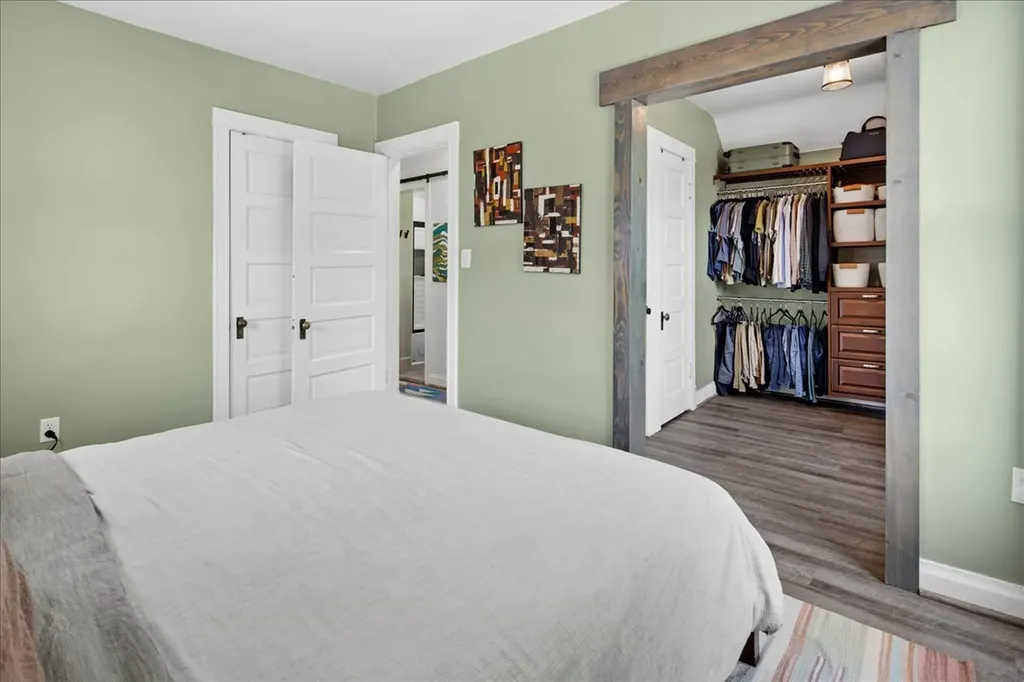 4450 North Kasson Avenue Chicago IL 60630