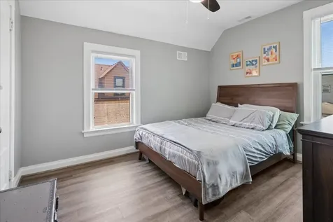 4450 North Kasson Avenue Chicago IL 60630