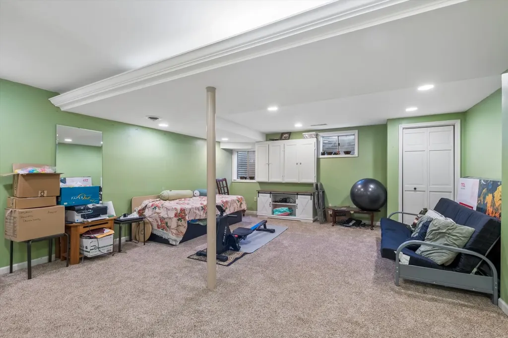 2142 North Summit Street Wheaton IL 60187