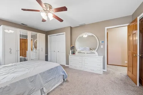 2142 North Summit Street Wheaton IL 60187