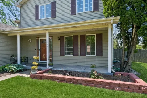 2142 North Summit Street Wheaton IL 60187