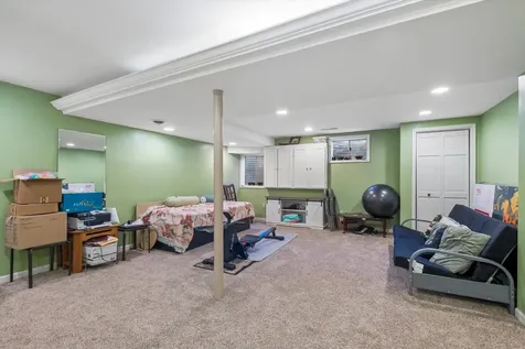 2142 North Summit Street Wheaton IL 60187