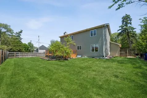 2142 North Summit Street Wheaton IL 60187