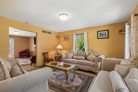2142 North Summit Street Wheaton IL 60187