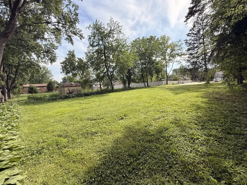 225 Lorraine Street Glen Ellyn IL 60137