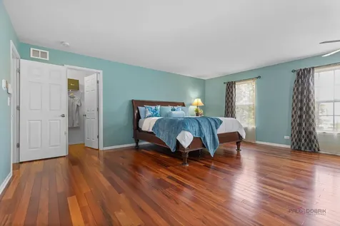 1198 Tulip Tree Lane Lake Villa IL 60046