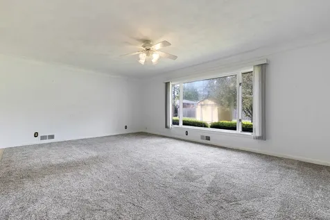 1601 River Bluff Boulevard Rockford IL 61103