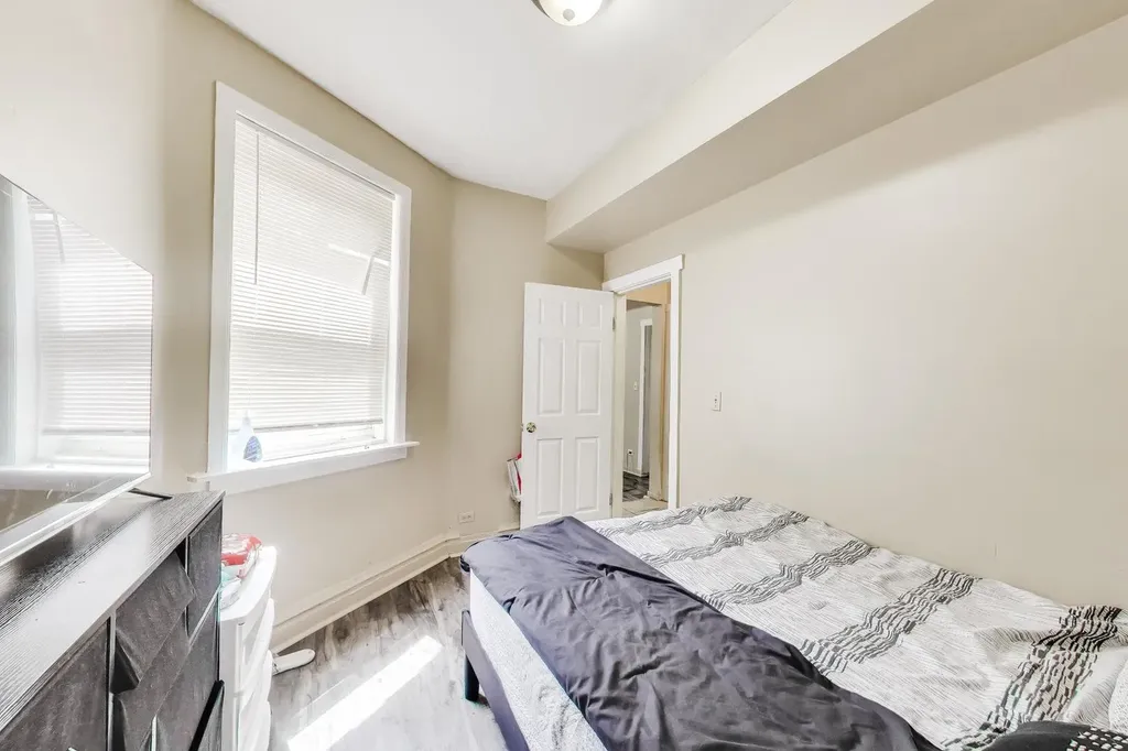 3046 West Polk Street Chicago IL 60612