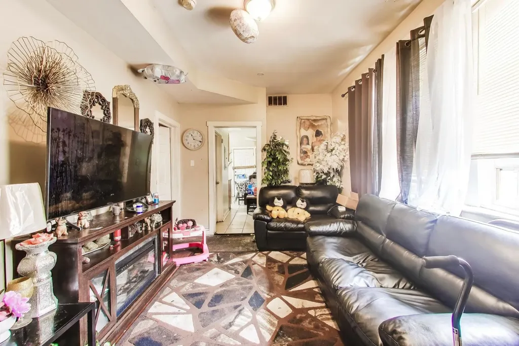 3046 West Polk Street Chicago IL 60612