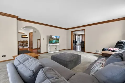 1659 Brittany Lane Hoffman Estates IL 60192