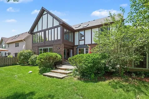 1659 Brittany Lane Hoffman Estates IL 60192