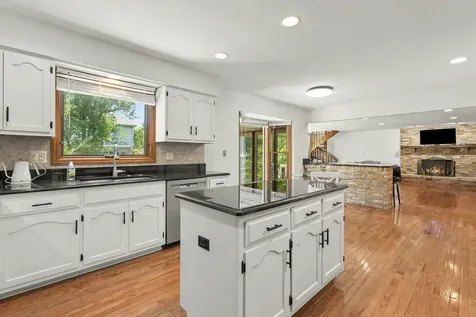 1659 Brittany Lane Hoffman Estates IL 60192