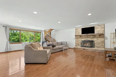 1659 Brittany Lane Hoffman Estates IL 60192