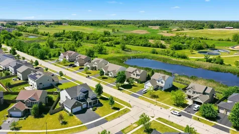 2701 Woodworth Avenue Woodstock IL 60098