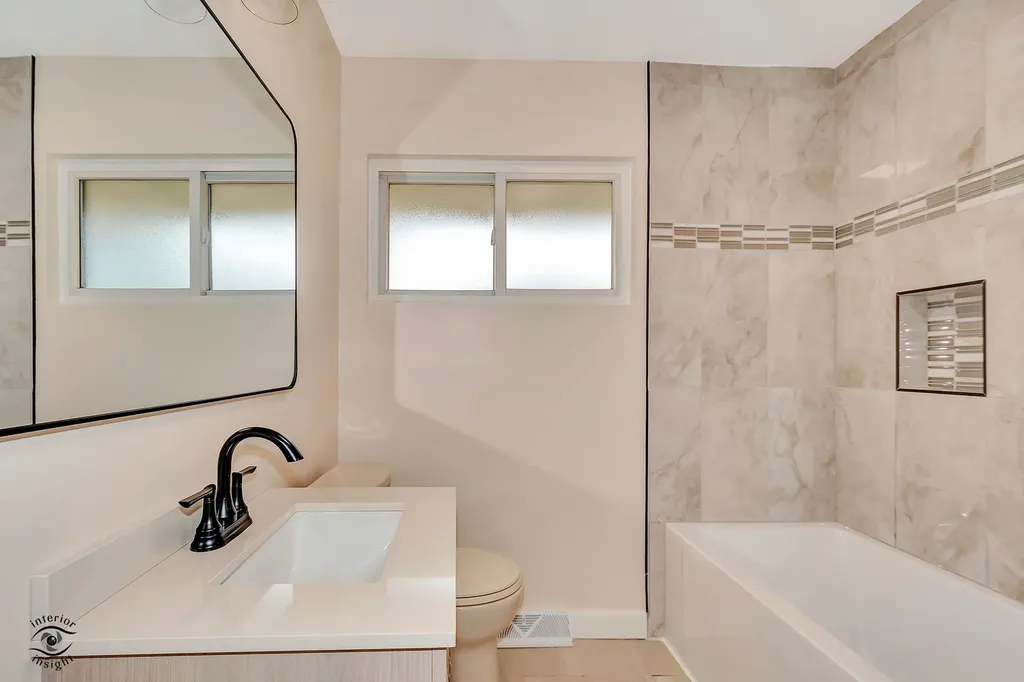 748 73RD Court Willowbrook IL 60527