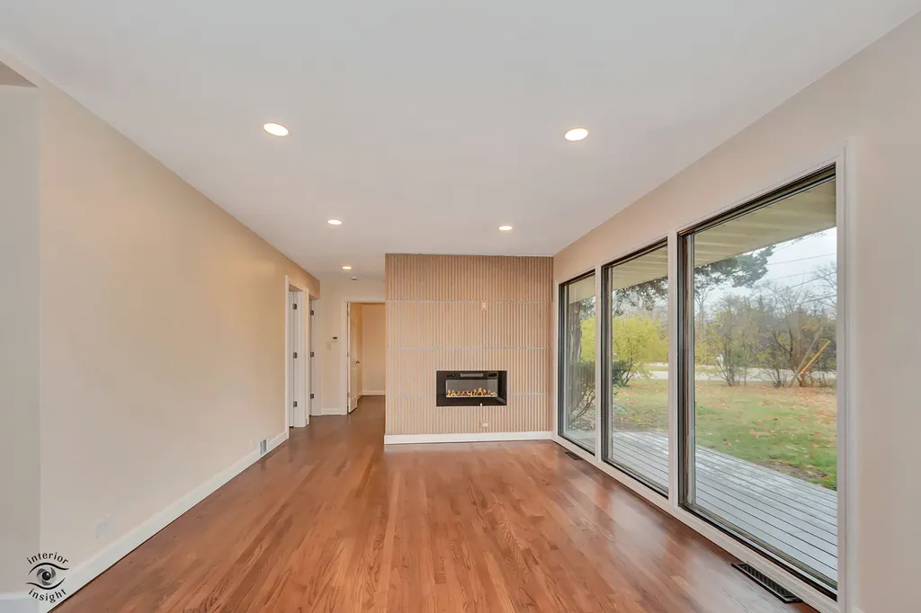 748 73RD Court Willowbrook IL 60527