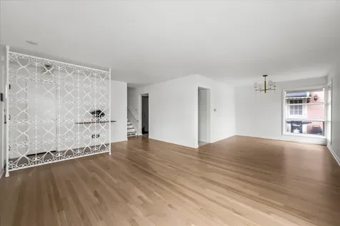 7012 North Kenton Avenue Lincolnwood IL 60712