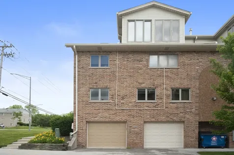 9168 Del Prado Drive Palos Hills IL 60465