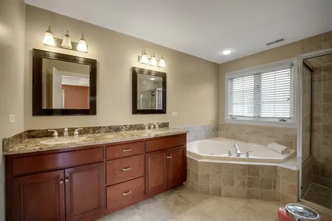 4825 West 92nd Street Oak Lawn IL 60453