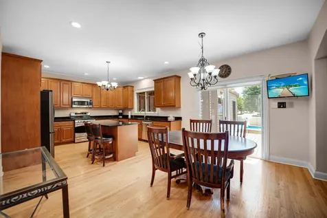 4825 West 92nd Street Oak Lawn IL 60453