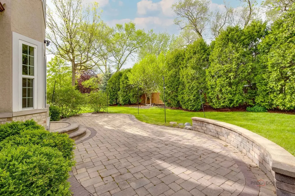 244 Clair View Court Lake Zurich IL 60047