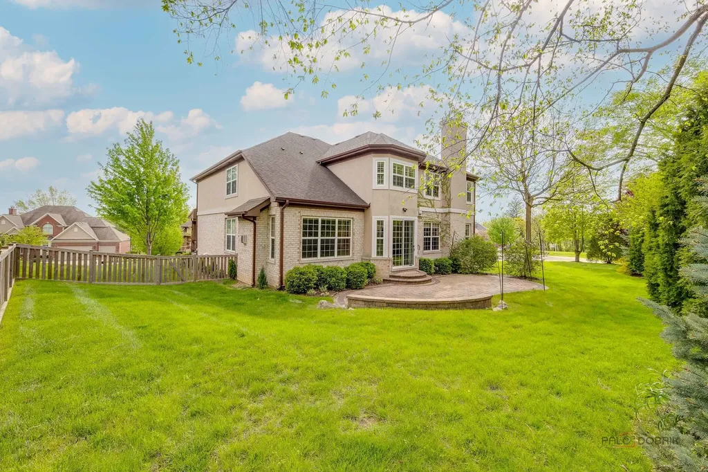 244 Clair View Court Lake Zurich IL 60047