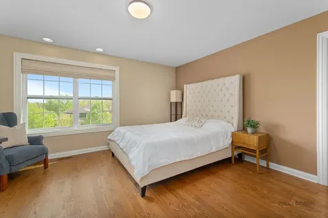 244 Clair View Court Lake Zurich IL 60047
