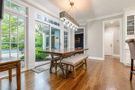 30 North Western Avenue Lake Forest IL 60045