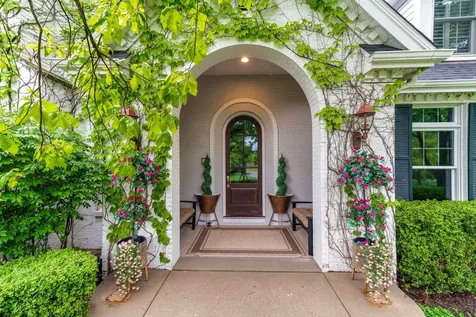 30 North Western Avenue Lake Forest IL 60045