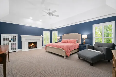 30 North Western Avenue Lake Forest IL 60045