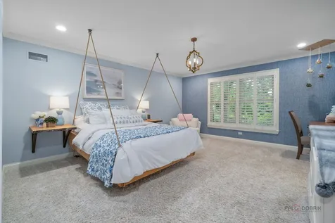 30 North Western Avenue Lake Forest IL 60045