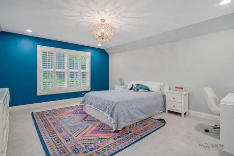 30 North Western Avenue Lake Forest IL 60045
