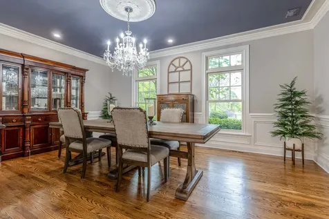 30 North Western Avenue Lake Forest IL 60045