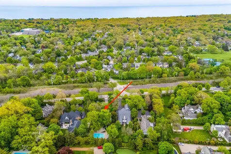30 North Western Avenue Lake Forest IL 60045