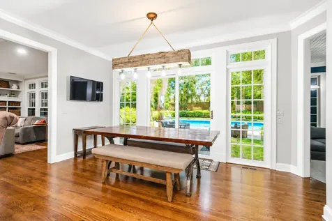 30 North Western Avenue Lake Forest IL 60045