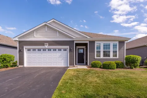 833 Americana Avenue Pingree Grove IL 60140