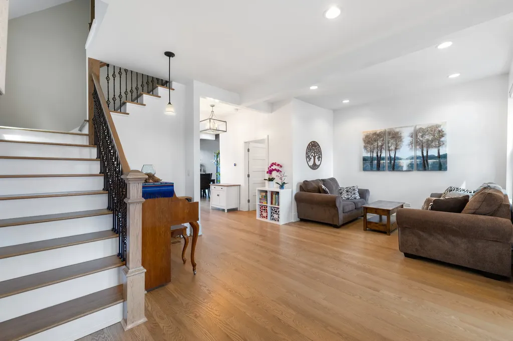 3136 South Komensky Avenue Chicago IL 60623