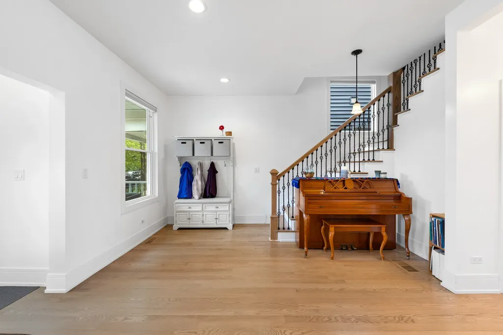 3136 South Komensky Avenue Chicago IL 60623