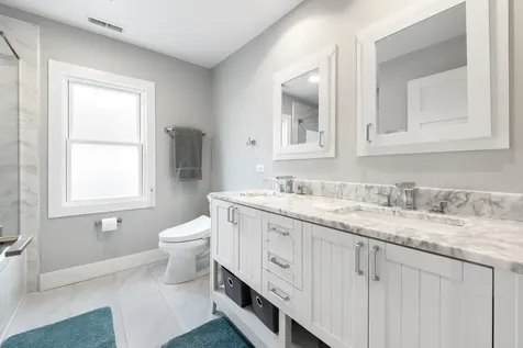 3136 South Komensky Avenue Chicago IL 60623