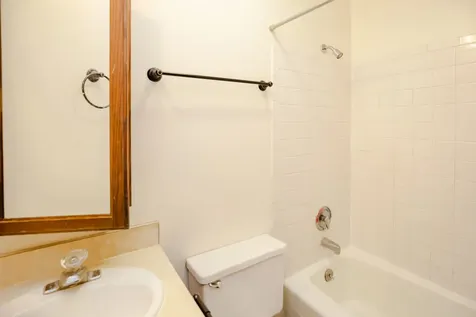 959 West Armitage Avenue Chicago IL 60614